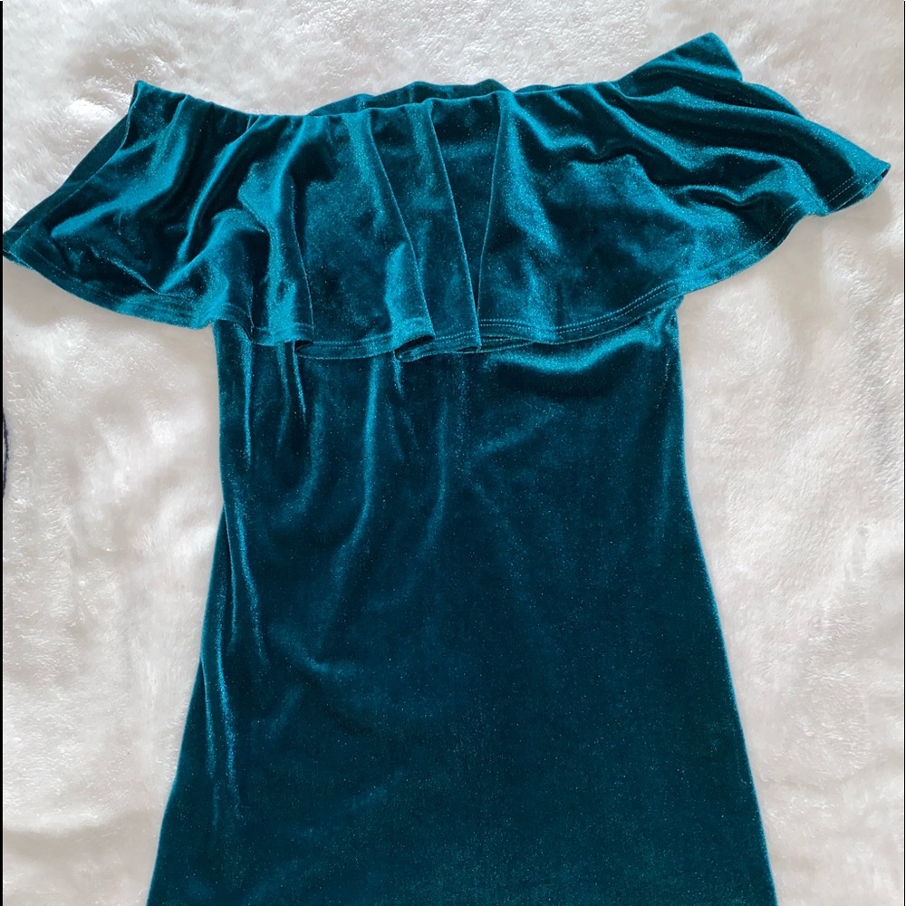 Mini velvet aqua dress